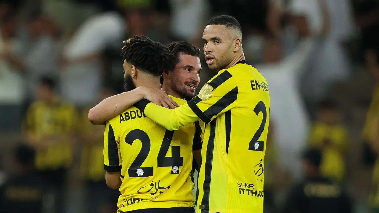 جدول مواعيد مباريات اليوم الجمعة 17 أبريل 2026 والقنوات الناقلة والمعلقين